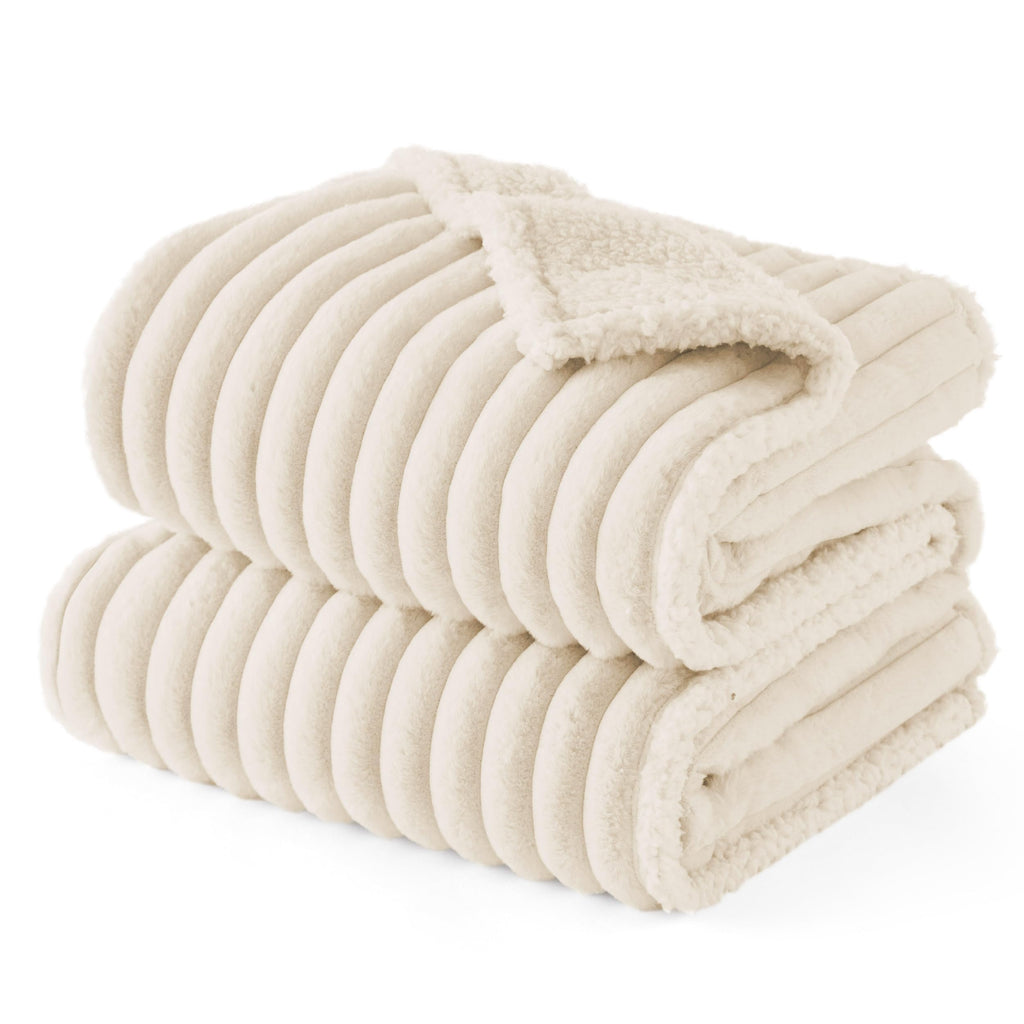 Waterproof Fleece Pet Blanket for Dogs and Cats