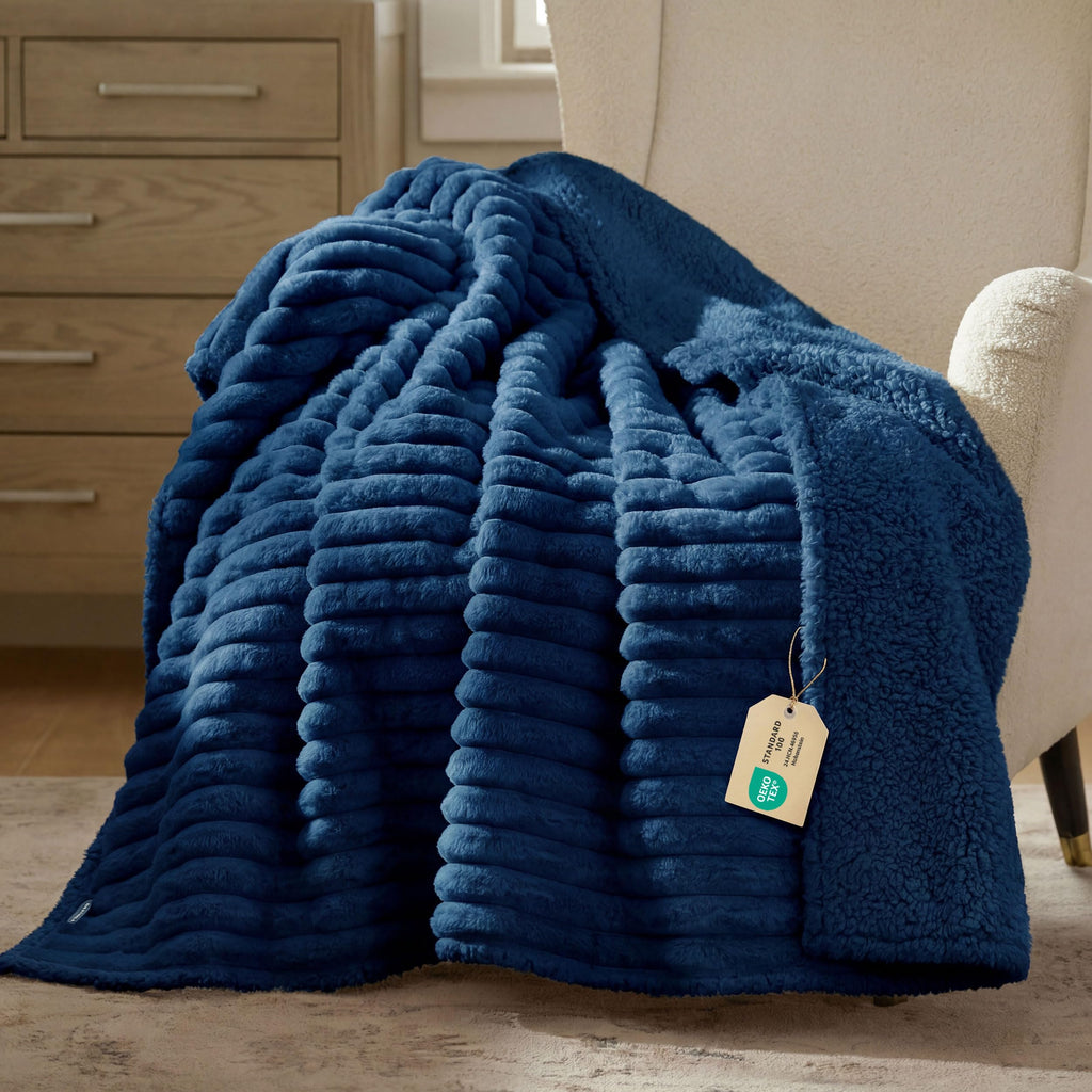 Waterproof Fleece Pet Blanket for Dogs and Cats